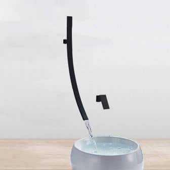 Design Wastafel Waterval Mengkraan Muur Zwart exclusief model Al 1837